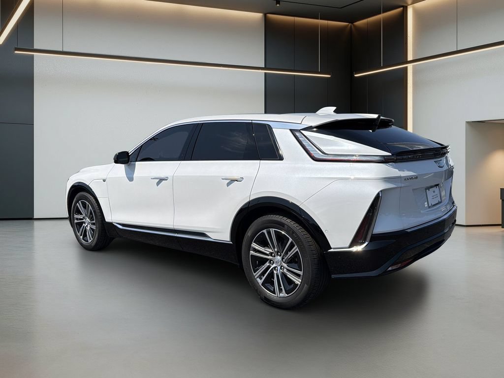 Certified 2024 Cadillac Lyriq Luxury RWD image 4