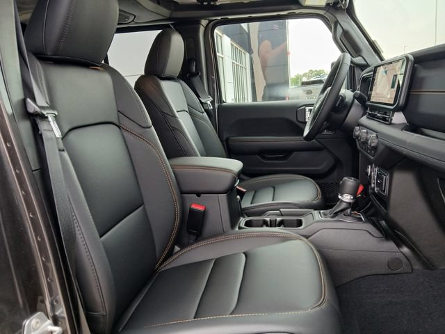New 2026 Jeep Gladiator Sport AWD/4WD image 15