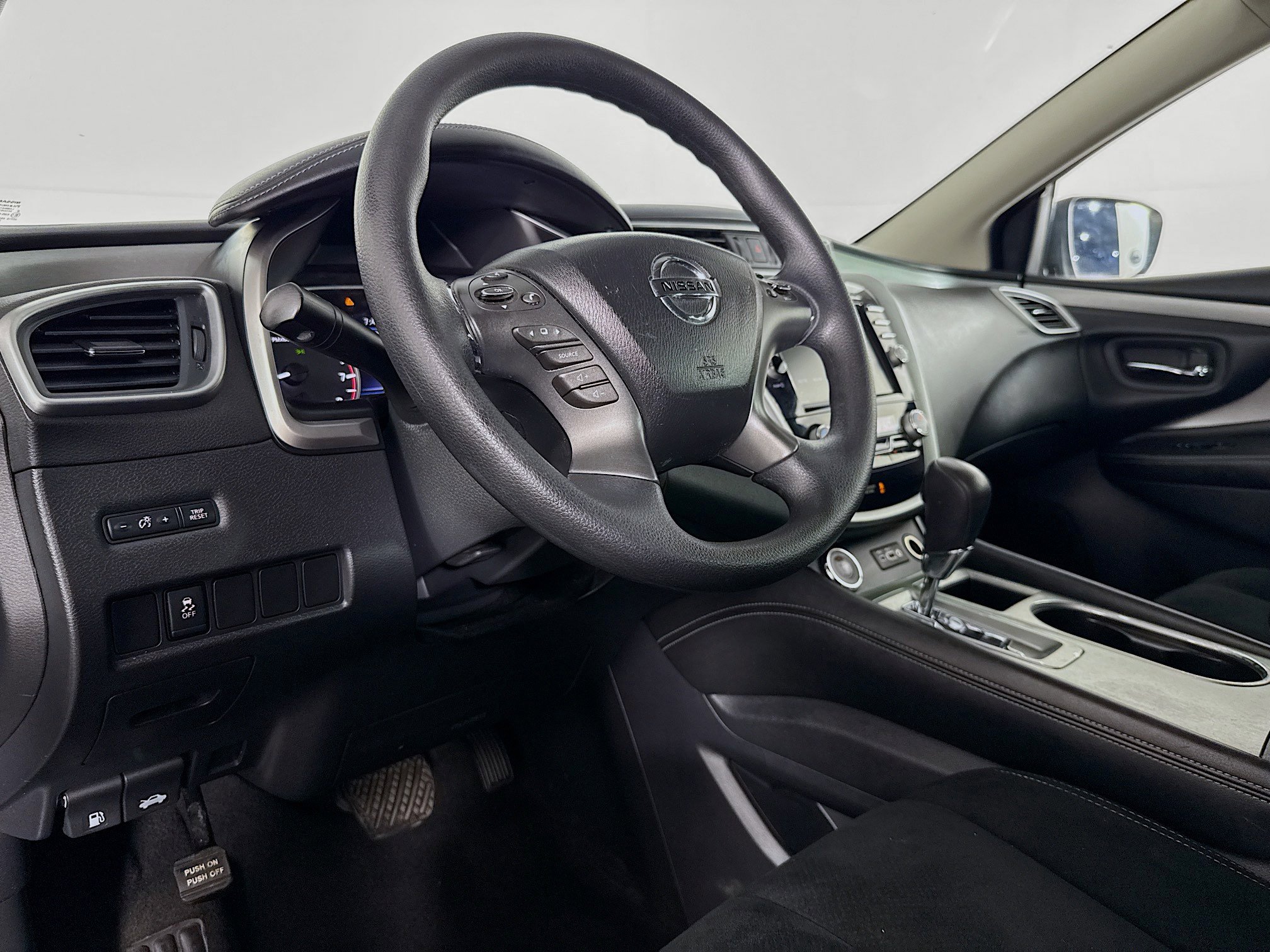 Used 2019 Nissan Murano S image 22