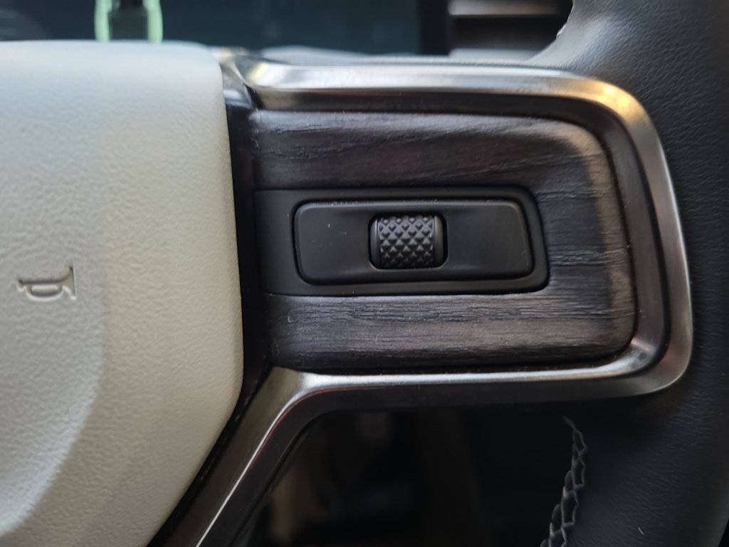 Used 2022 Rivian R1T Adventure AWD/4WD image 20