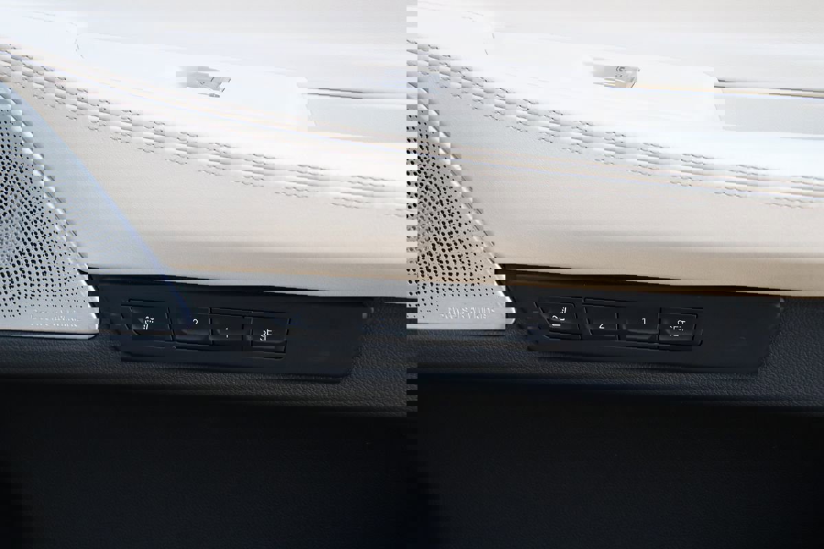 Used 2019 BMW 750i xDrive w/ Luxury Rear Seating Package image 58