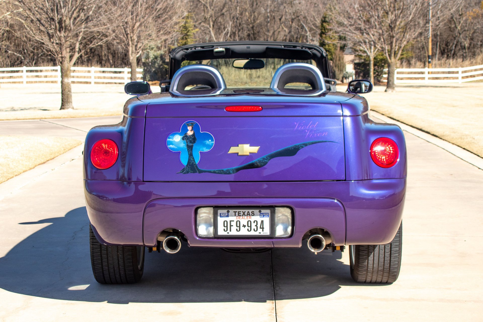 Used 2004 Chevrolet SSR w/ Preferred Equipment Group RWD image 10