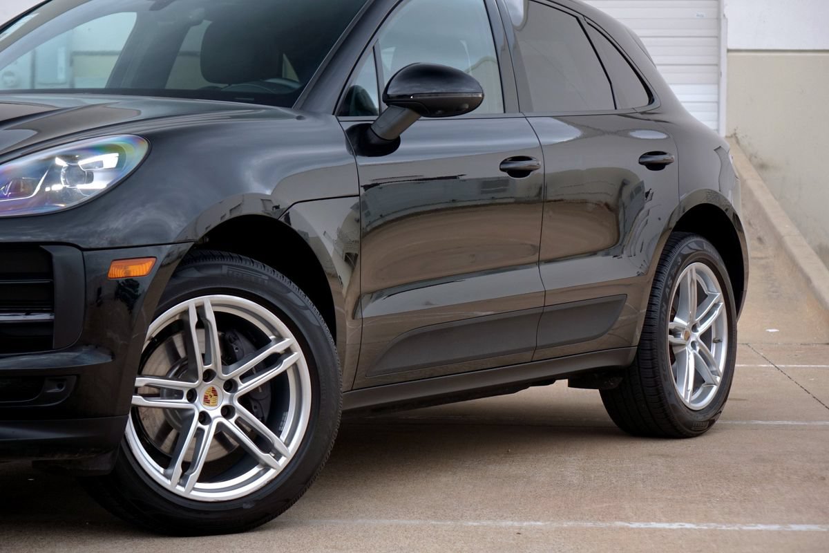 Used 2019 Porsche Macan AWD/4WD image 22