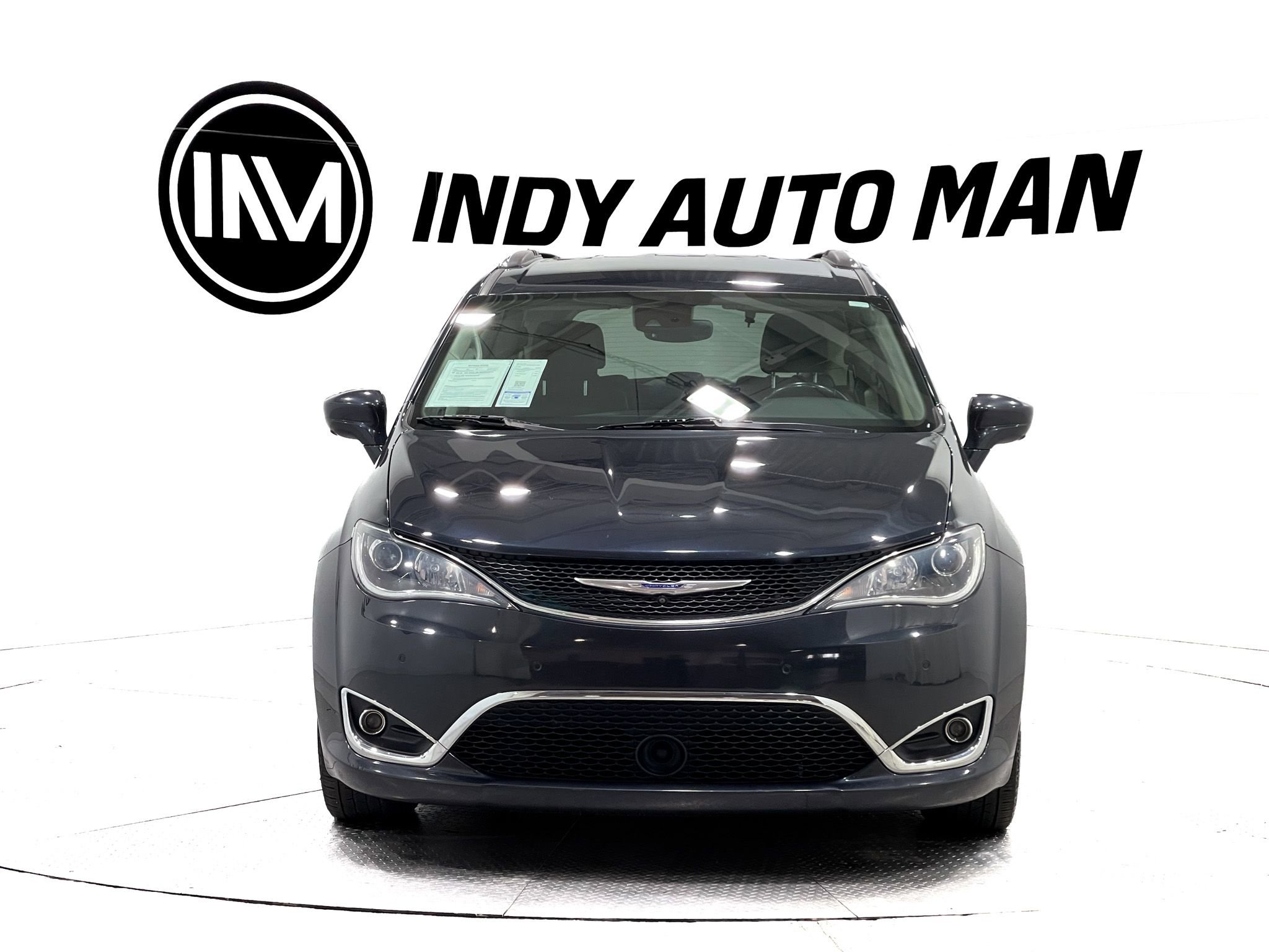 Used 2019 Chrysler Pacifica Touring-L Plus w/ Advanced Safetytec Group FWD image 9