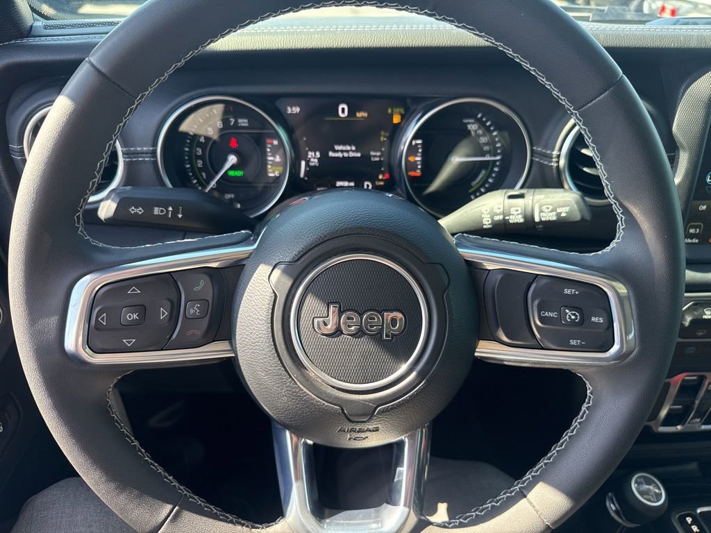 Used 2023 Jeep Wrangler Unlimited Sahara AWD/4WD image 20