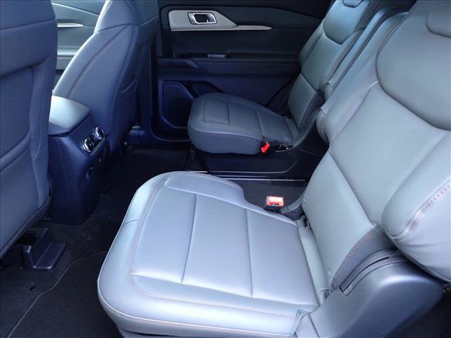 New 2026 Ford Explorer Active w/ Active Comfort Package AWD/4WD image 10