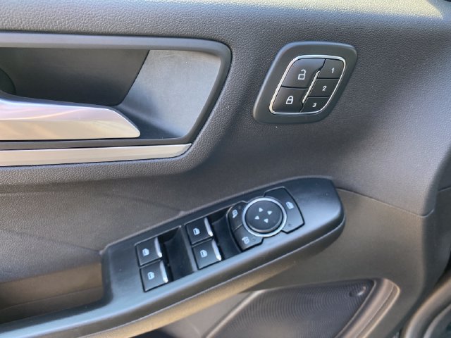 Used 2024 Ford Escape Platinum AWD/4WD image 18