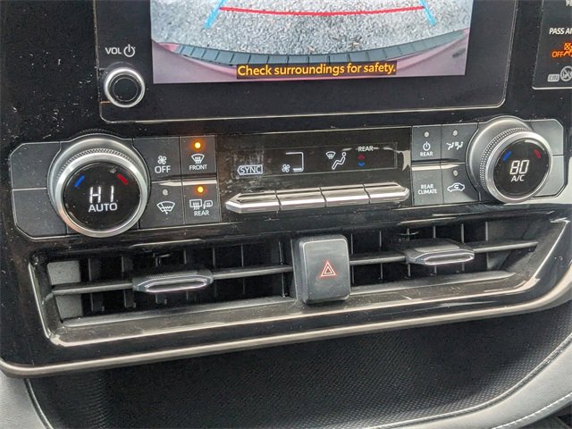 Used 2023 Toyota Highlander L image 23