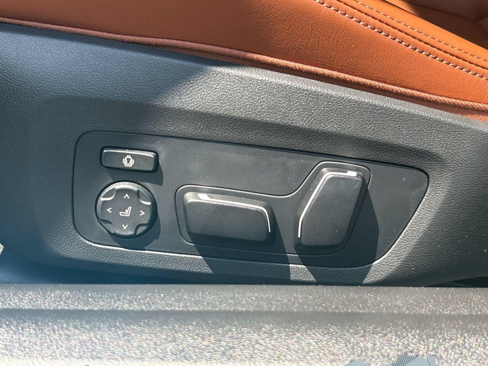 New 2027 BMW M4 Coupe w/ Executive Package RWD image 14