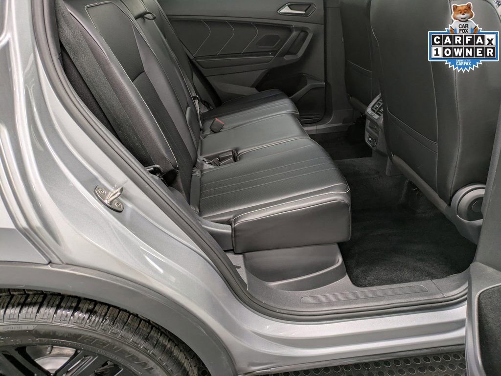 Used 2022 Volkswagen Tiguan SE R-Line image 26
