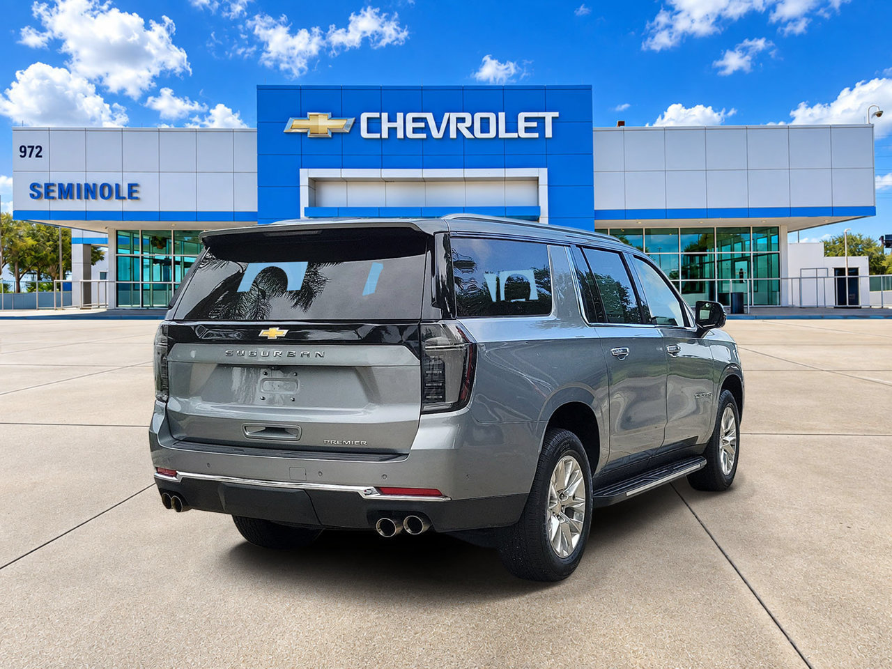 Certified 2025 Chevrolet Suburban Premier AWD/4WD image 3