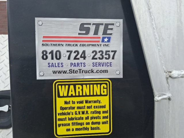 Used 2017 Ford F450 XL w/ Power Equipment Group AWD/4WD image 7