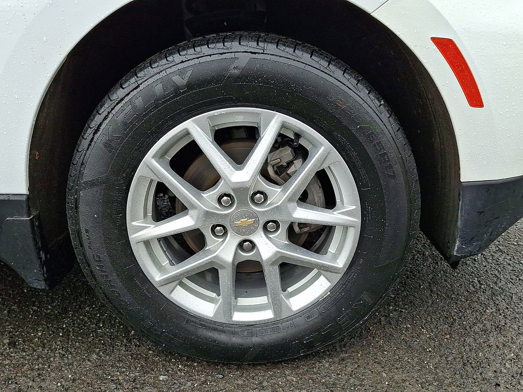 Certified 2023 Chevrolet Equinox LS w/ LPO, Floor Liner Package image 34