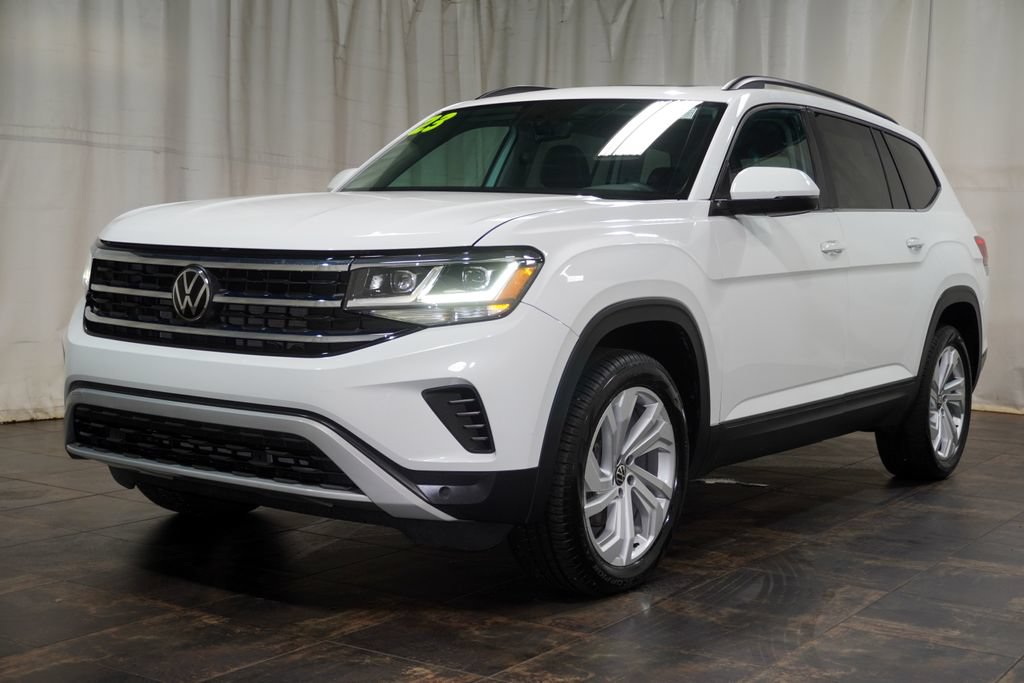 Used 2023 Volkswagen Atlas SE w/ Panoramic Sunroof Package AWD/4WD image 2