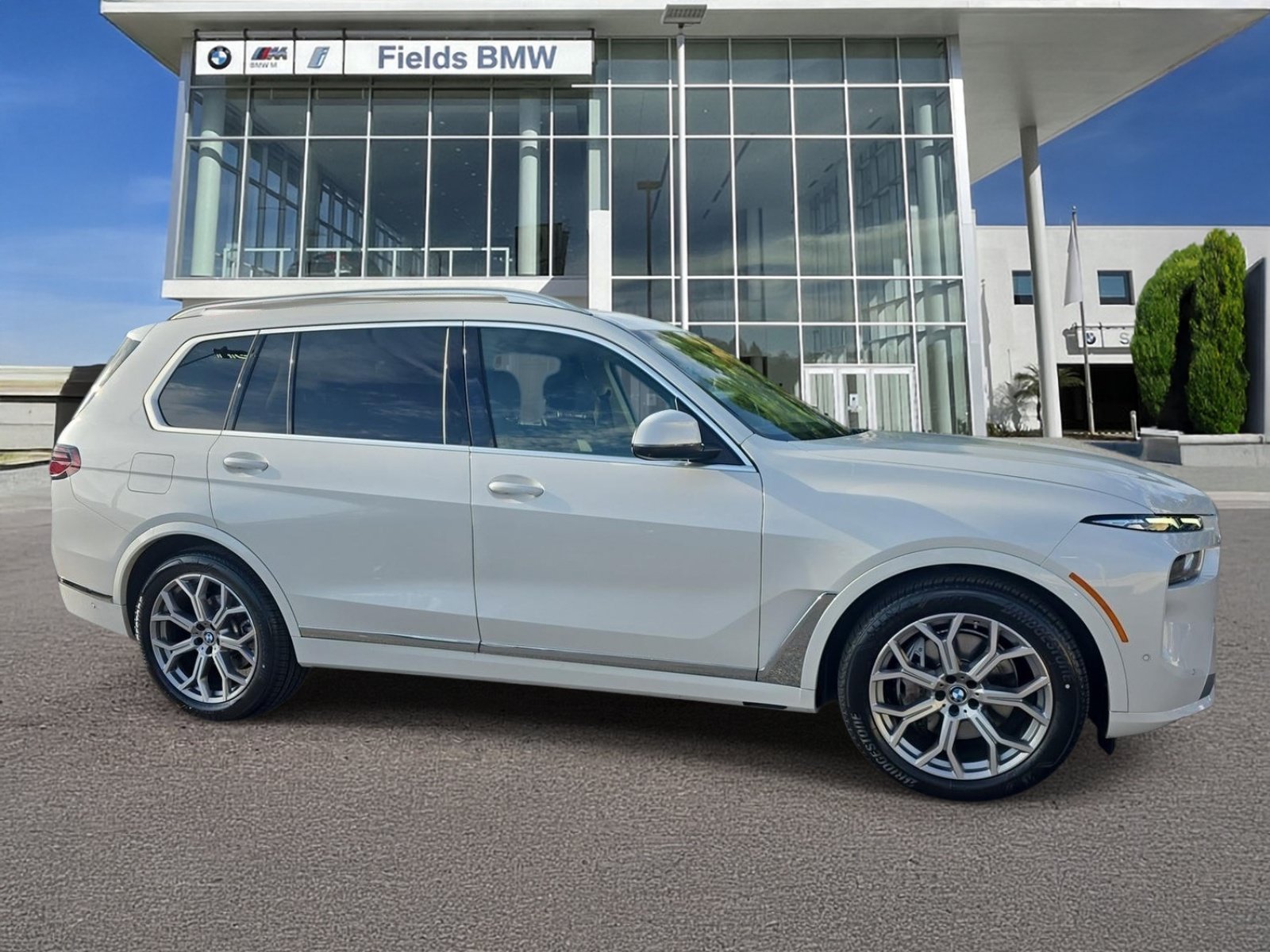 Certified 2024 BMW X7 xDrive40i AWD/4WD image 1