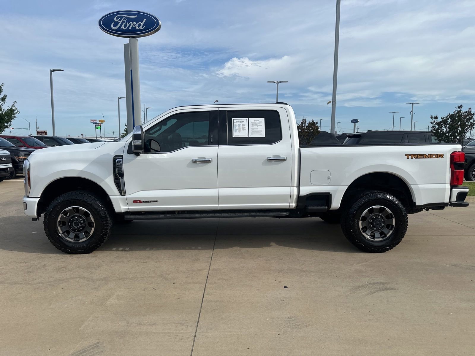Used 2024 Ford F250 Platinum w/ Tremor Off-Road Package AWD/4WD video 2