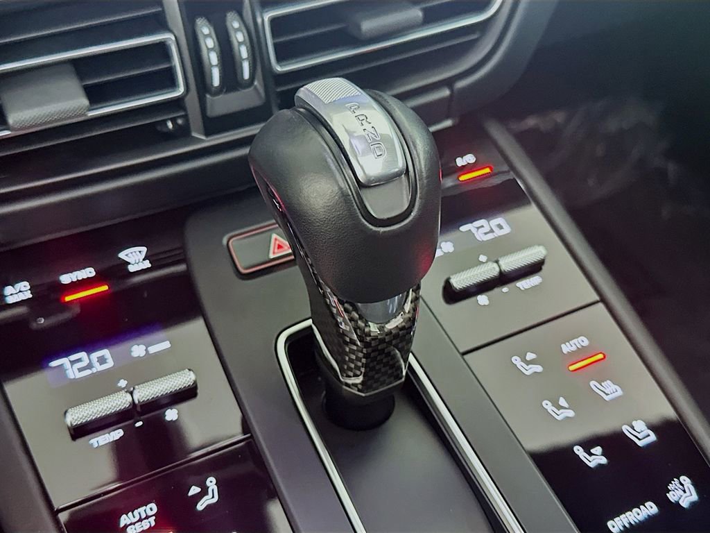 Certified 2024 Porsche Macan GTS AWD/4WD image 19