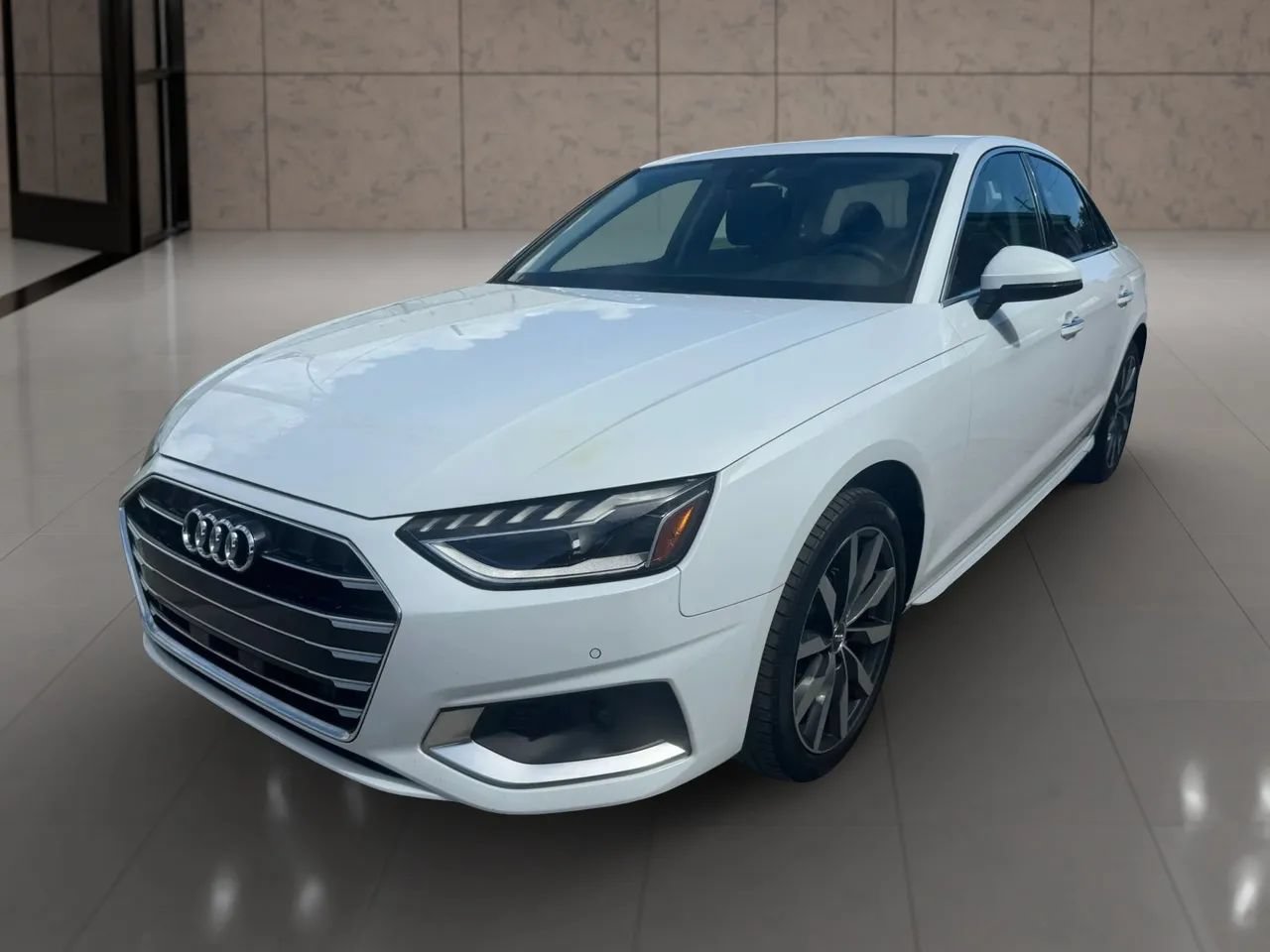 Used 2020 Audi A4 2.0T Premium Plus w/ Premium Plus Package FWD image 7