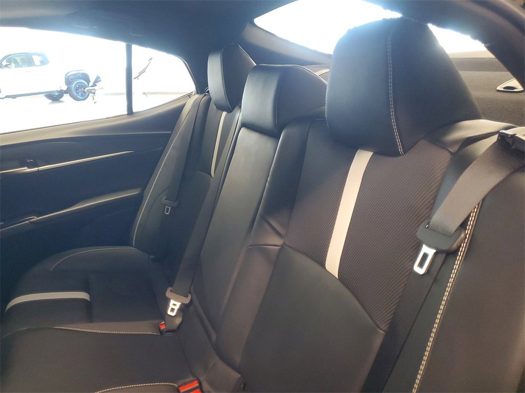 Used 2025 Toyota Camry SE w/ Convenience Package image 12