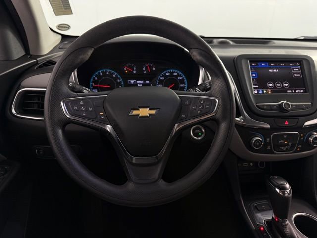 Used 2021 Chevrolet Equinox LS AWD/4WD image 16