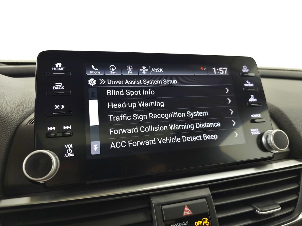 Used 2018 Honda Accord Touring image 25