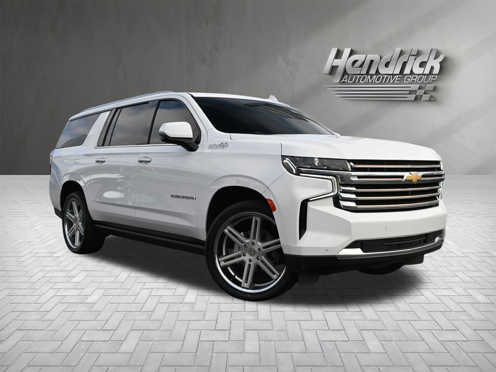 Used 2024 Chevrolet Suburban High Country image 2