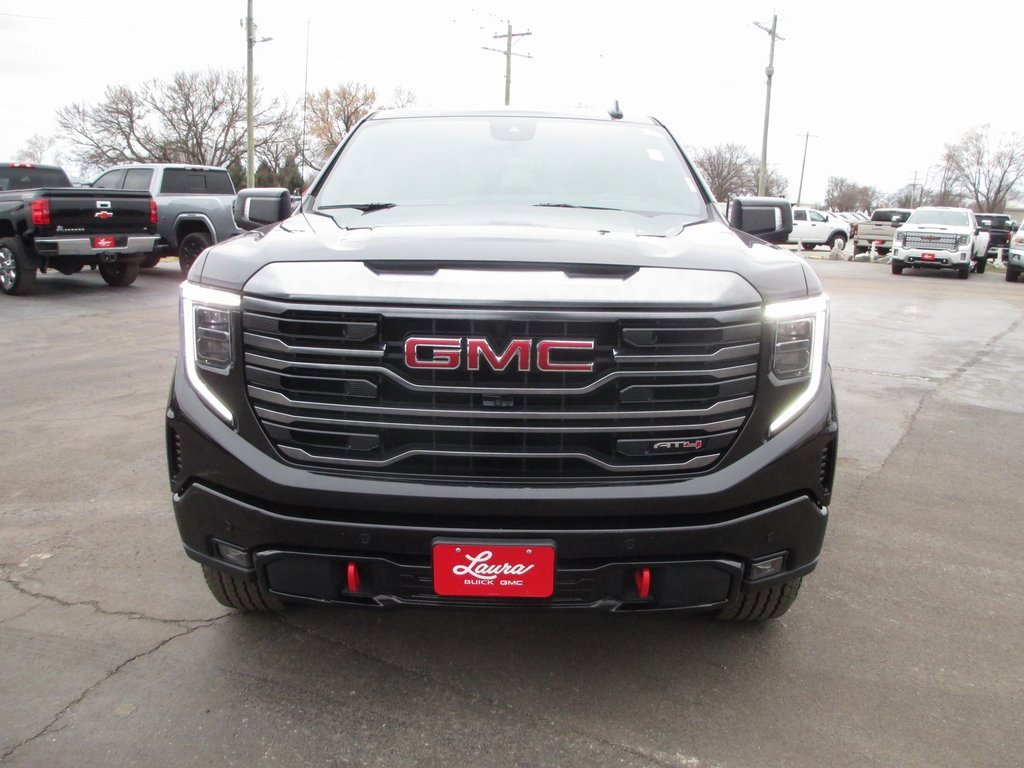 Certified 2022 GMC Sierra 1500 AT4 w/ AT4 Premium Package image 11