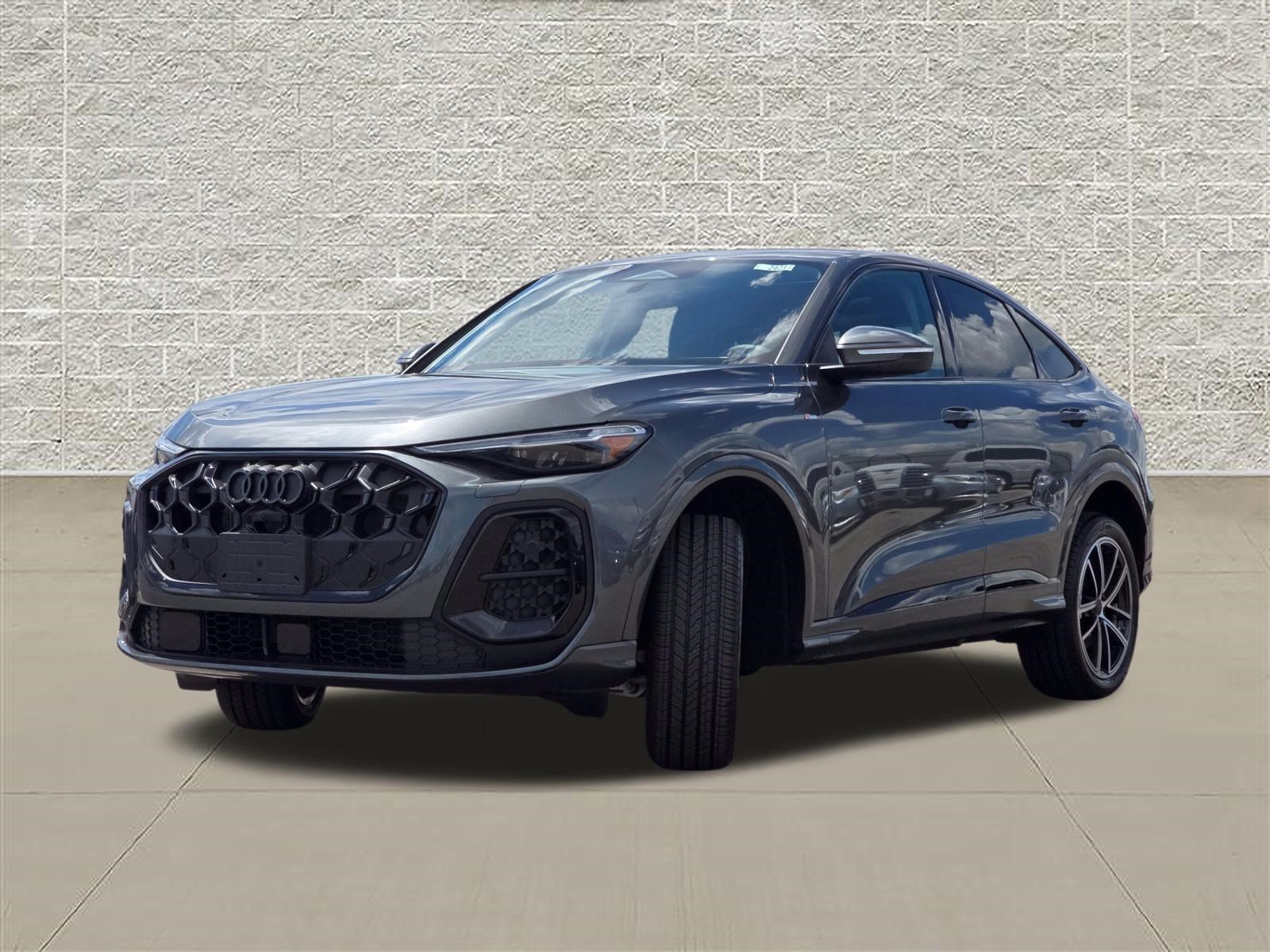 New 2026 Audi Q5 Premium Plus AWD/4WD image 3