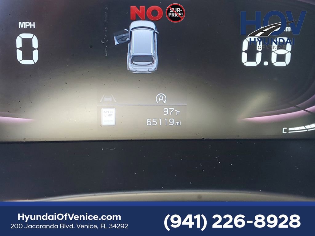 Used 2023 Kia Soul LX w/ LX Technology Package FWD image 25