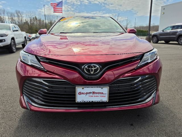 Used 2019 Toyota Camry LE FWD image 2