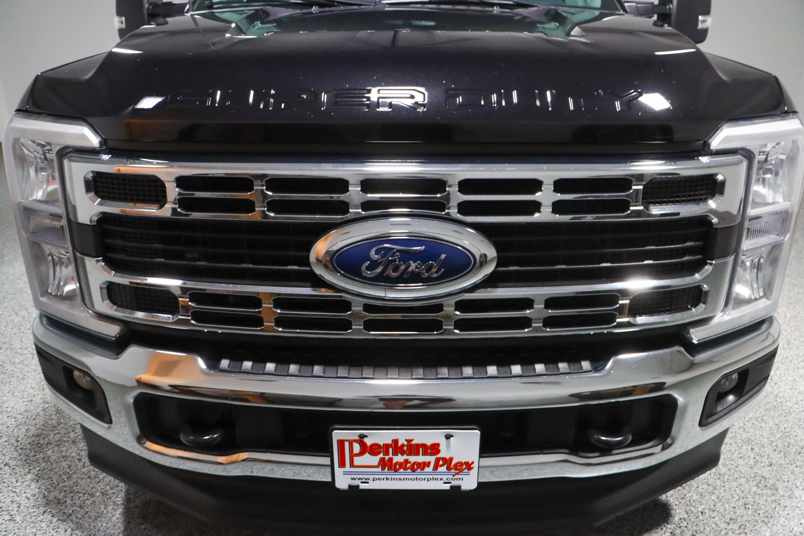 Used 2023 Ford F350 XLT image 4