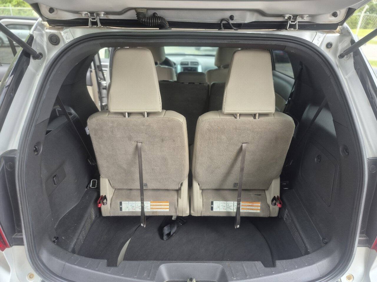 Used 2013 Ford Explorer XLT AWD/4WD image 18