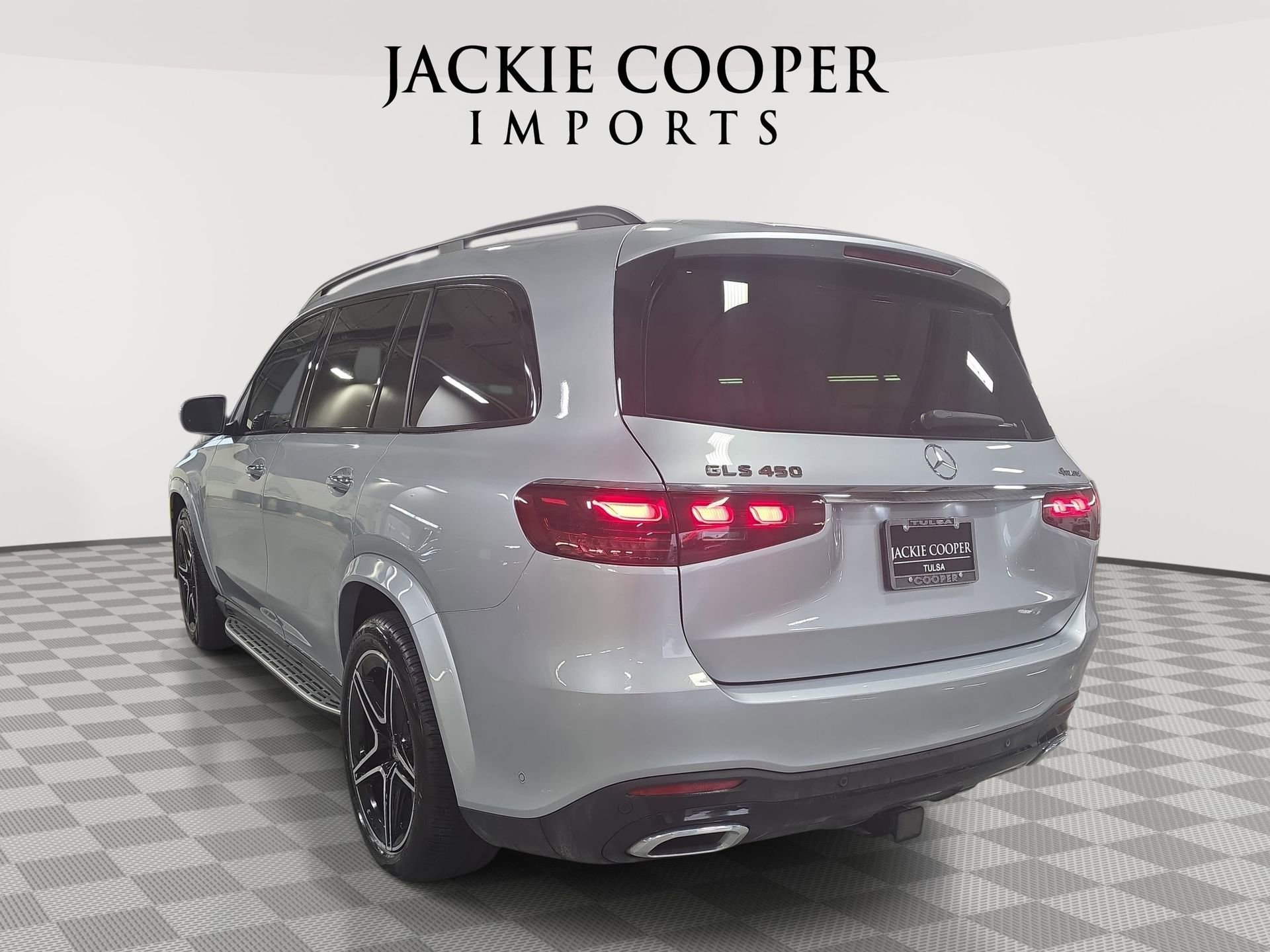 Certified 2025 Mercedes-Benz GLS 450 4MATIC image 7