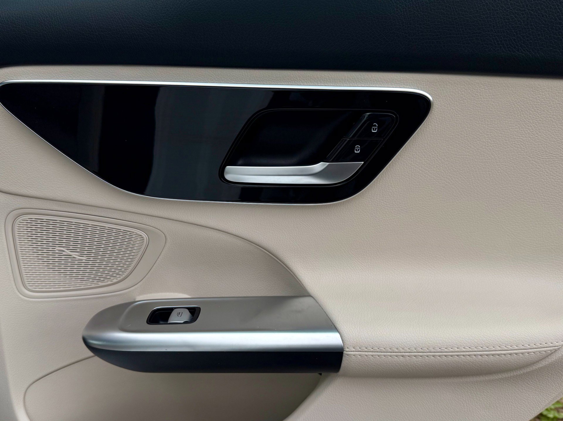 Used 2024 Mercedes-Benz C 300 Sedan image 64