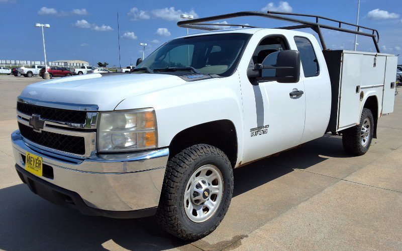 Used 2011 Chevrolet Silverado 3500 W/T AWD/4WD image 4