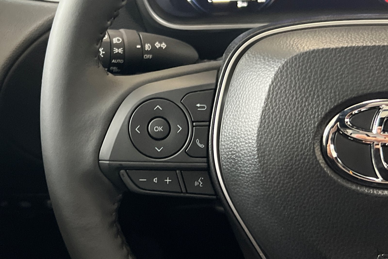 New 2026 Toyota Corolla Cross XLE w/ Convenience Package FWD image 53