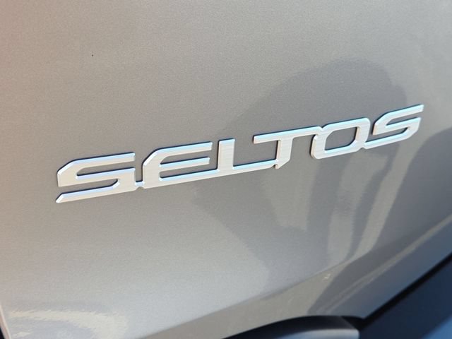 Used 2024 Kia Seltos EX AWD/4WD image 32