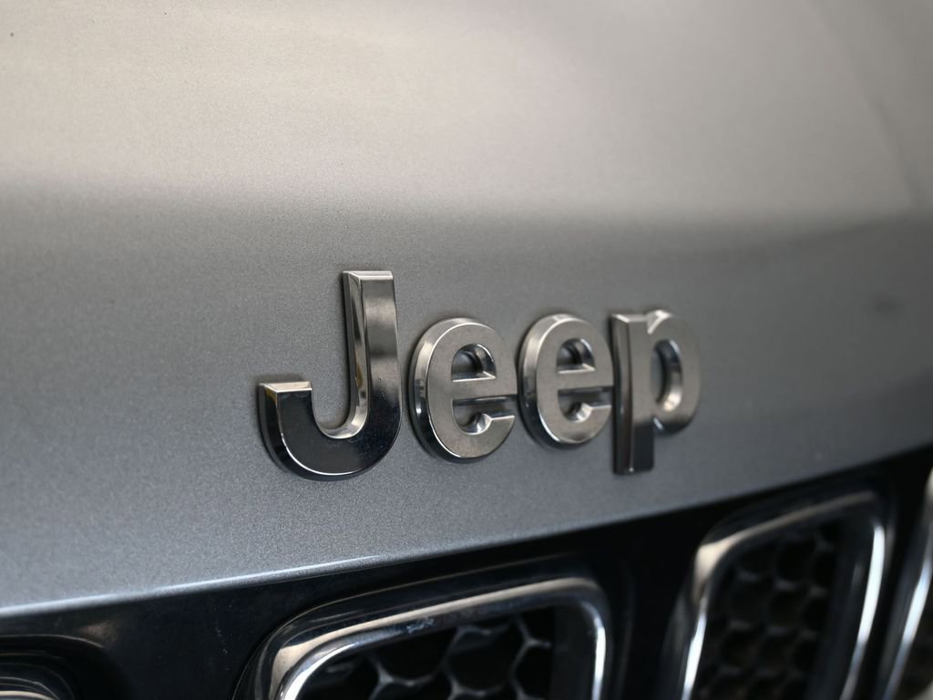 Used 2020 Jeep Compass Latitude image 46