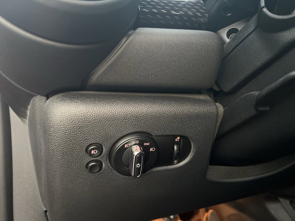 Used 2017 MINI Cooper S image 14