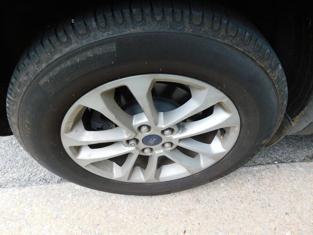 Used 2020 Ford Escape SE image 7