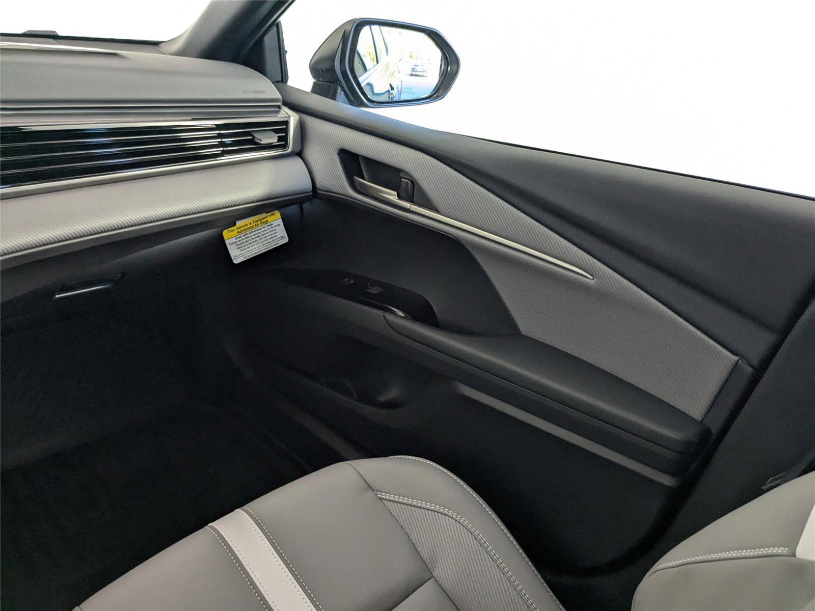 New 2026 Toyota Camry SE image 9