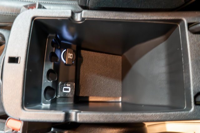 Used 2020 Jeep Cherokee Limited image 32