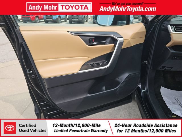 Certified 2023 Toyota RAV4 LE AWD/4WD image 11