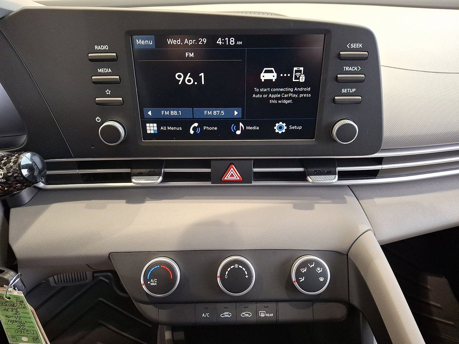 New 2026 Hyundai Elantra SE FWD image 9