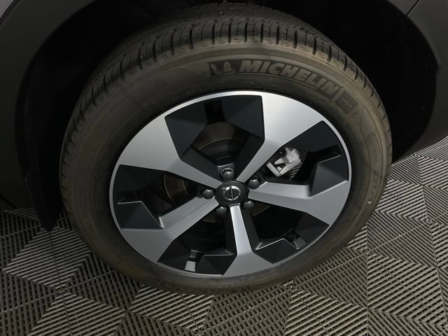 New 2026 Volvo XC40 B5 Plus w/ Protection Package Premier AWD/4WD image 45