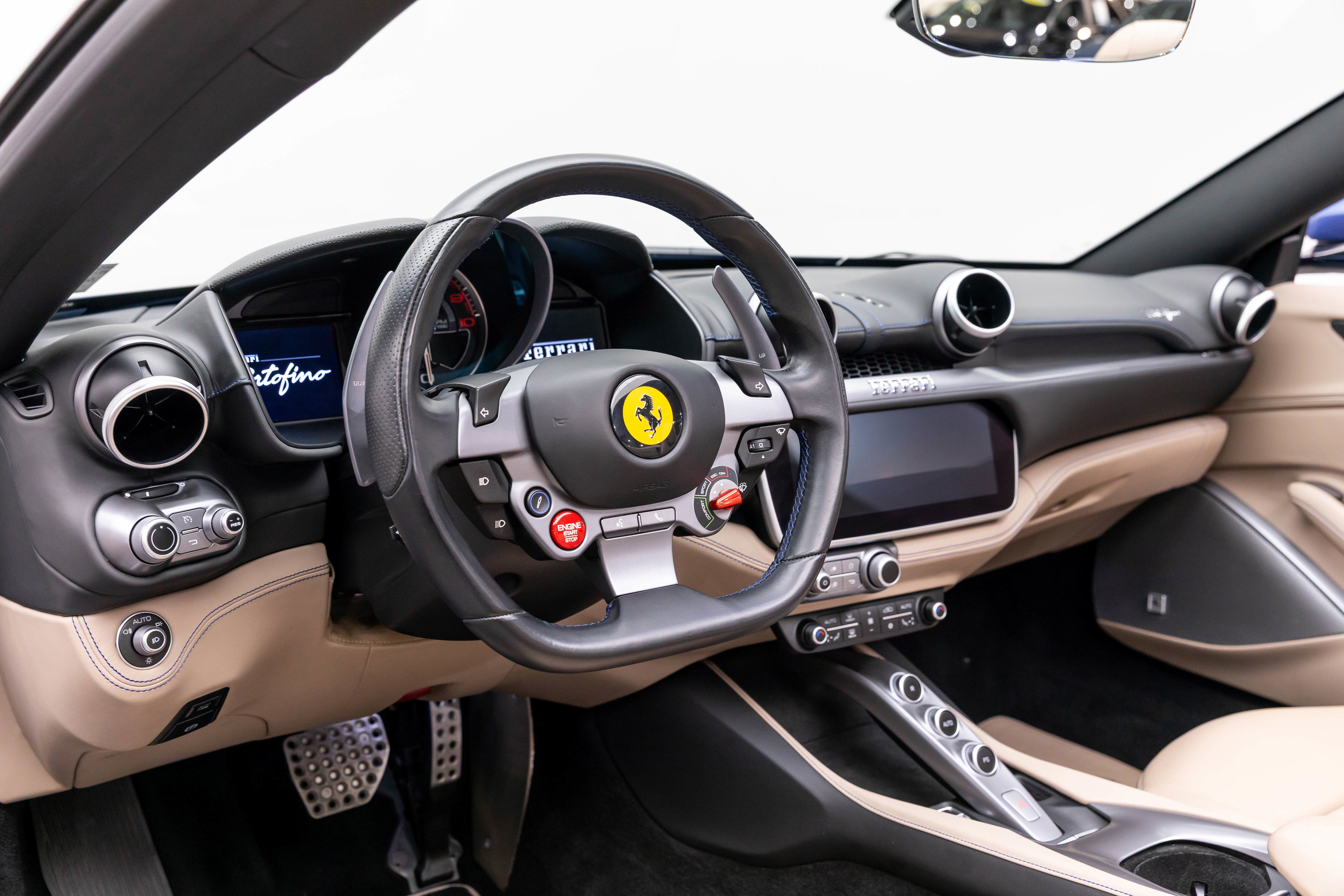 Certified 2019 Ferrari Portofino image 4
