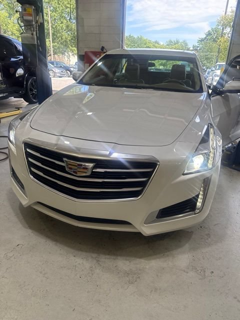 Used 2015 Cadillac CTS Luxury RWD image 1