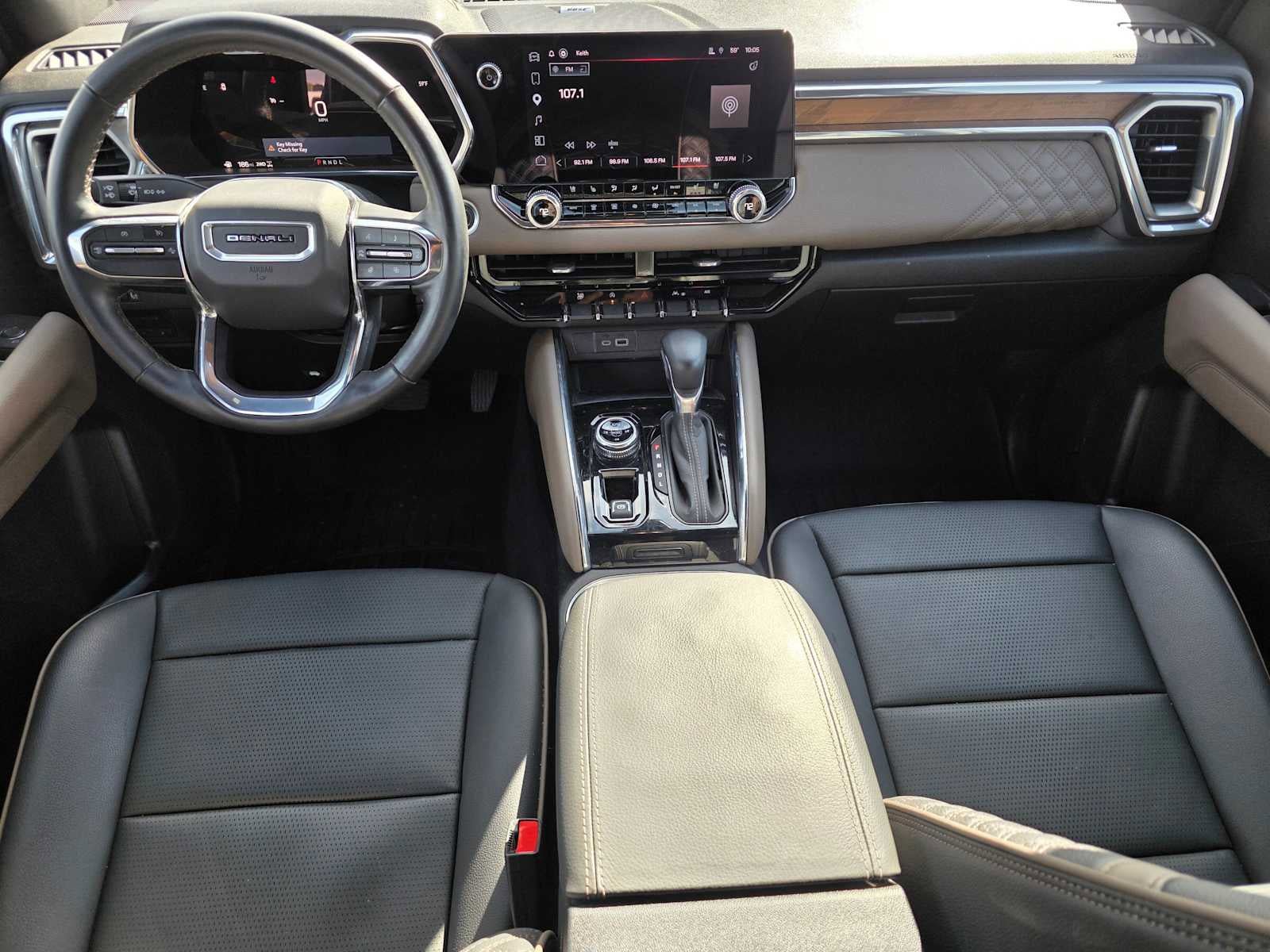 Used 2024 GMC Canyon Denali AWD/4WD image 18