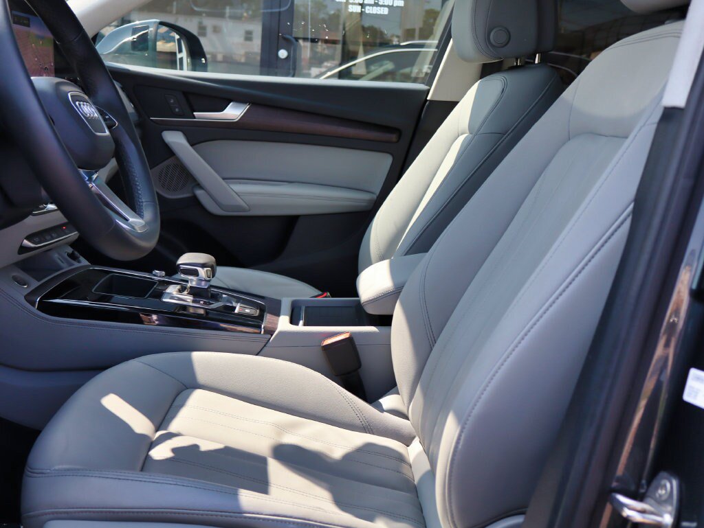 Used 2021 Audi Q5 2.0T Premium Plus w/ Premium Plus Package AWD/4WD image 20