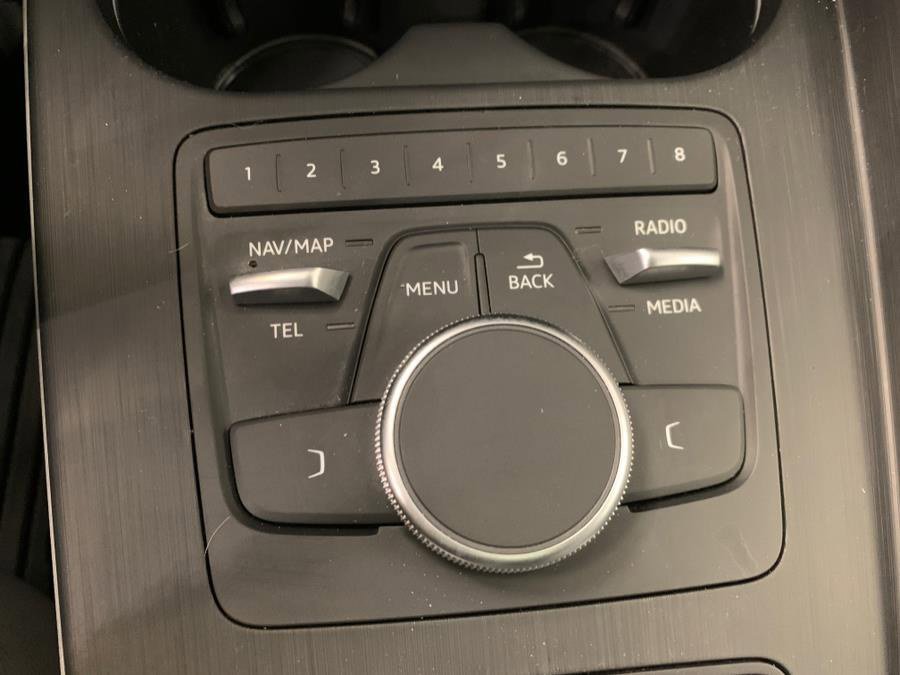 Used 2019 Audi A4 2.0T Premium w/ Convenience Package image 28